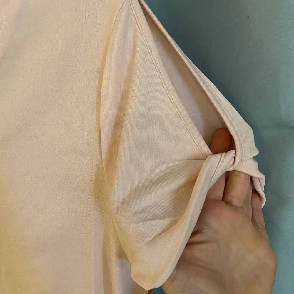 Blush short keyhole sleeve shirt - Picture 4 of 6